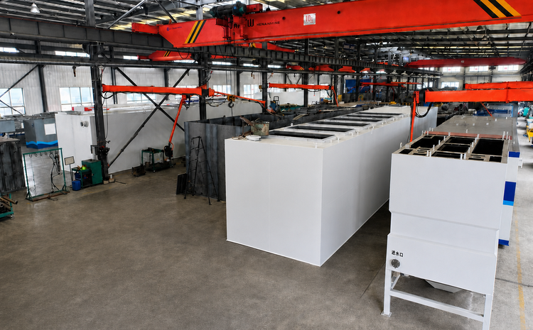 Integrated wastewater treatment equipment
